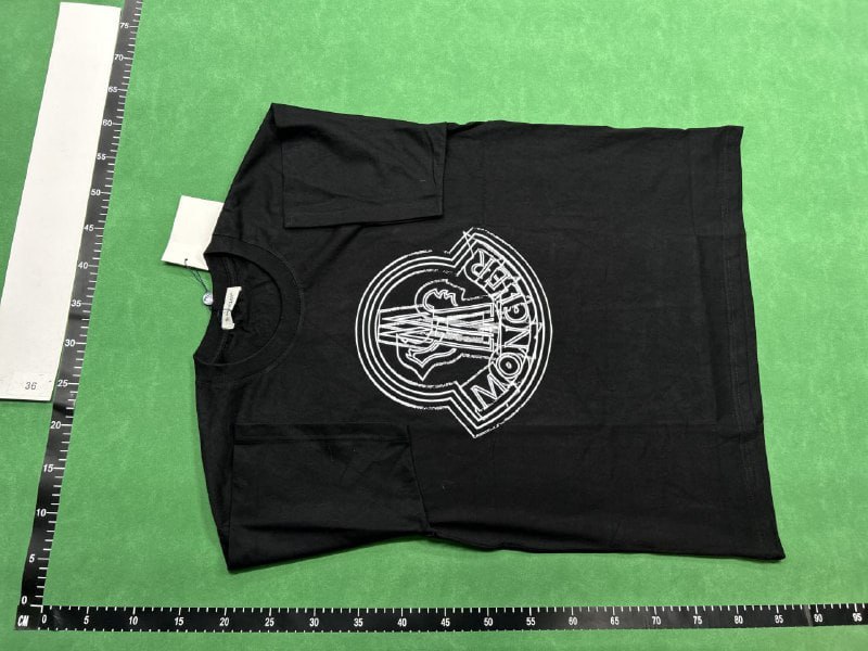 Moncler T-shirt     !