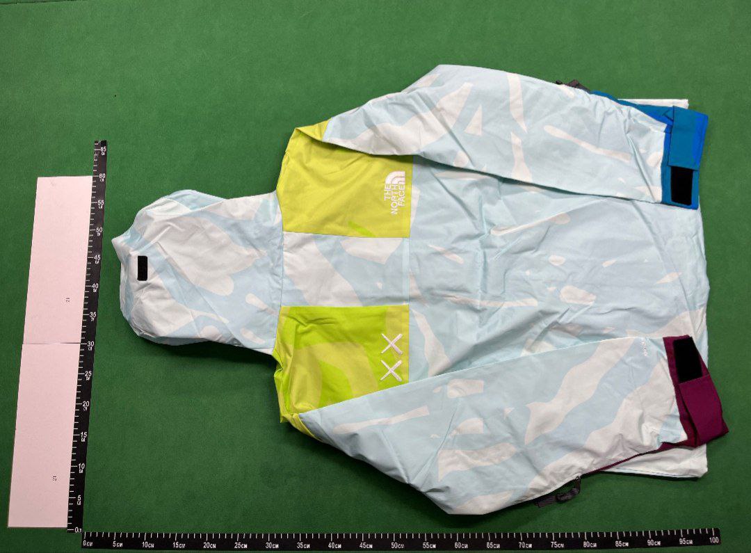 ARC’TERYX. Jacket 