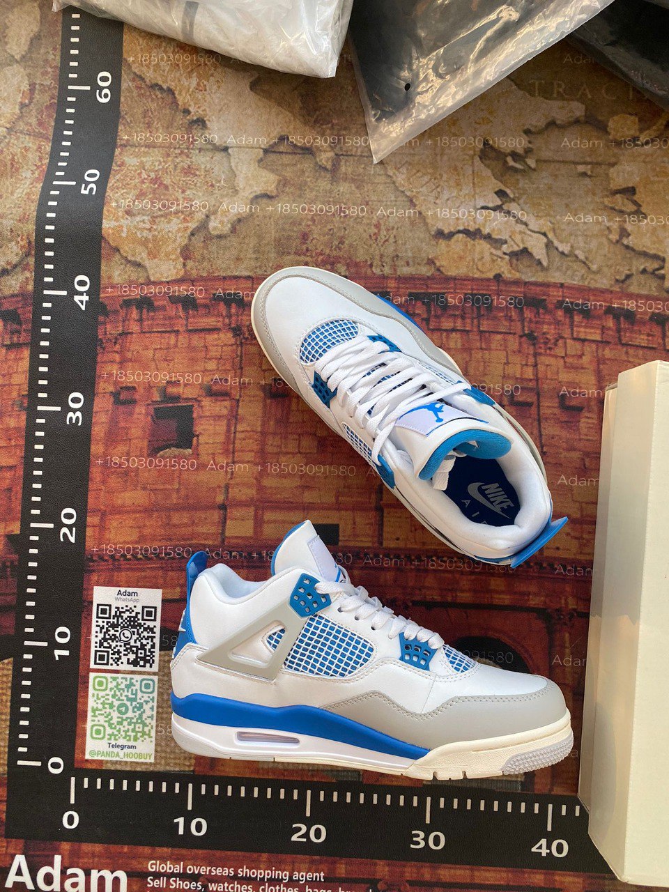 NIKE AIR JORDAN 4