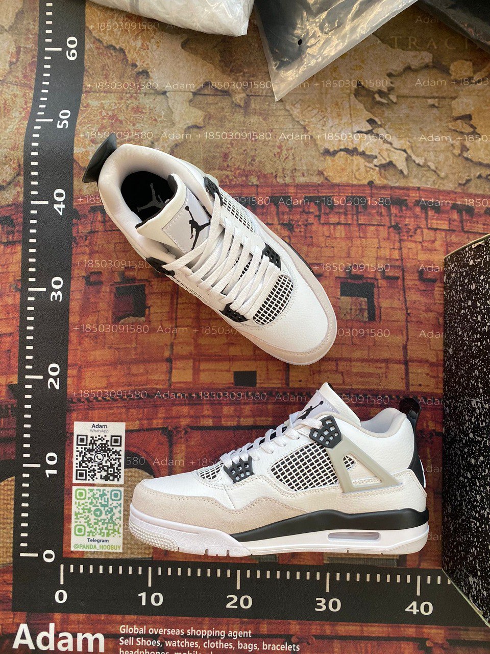 NIKE AIR JORDAN 4