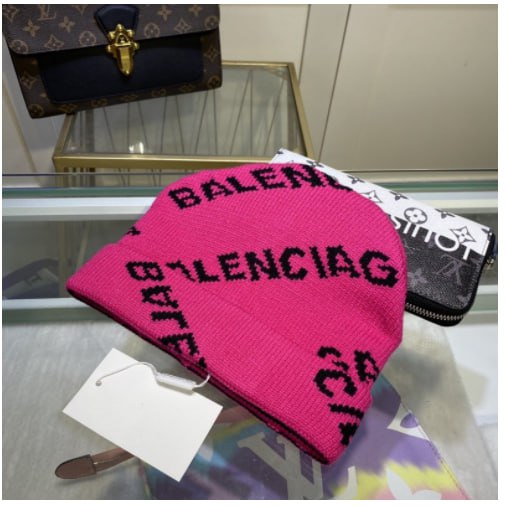 BALENCIAGA