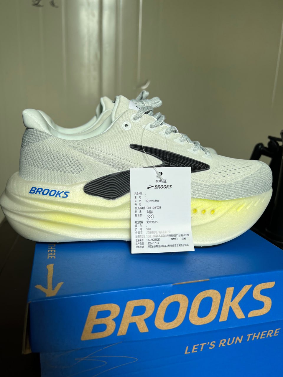 BROOKS Running