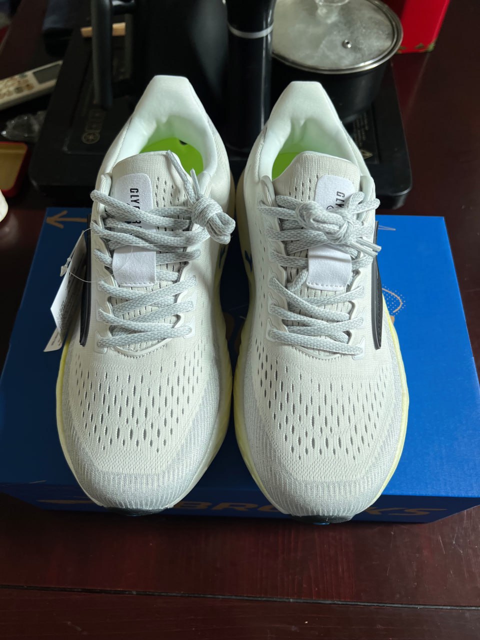 BROOKS Running