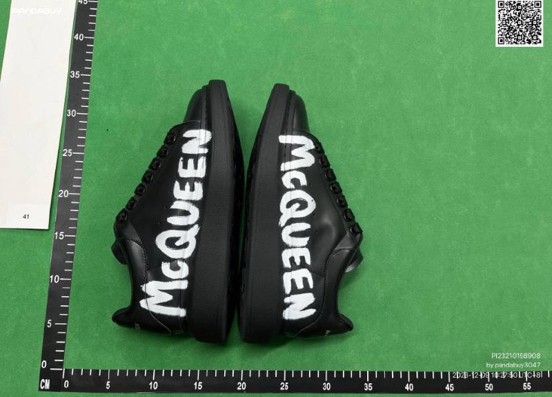 Alexander McQueen Oversized