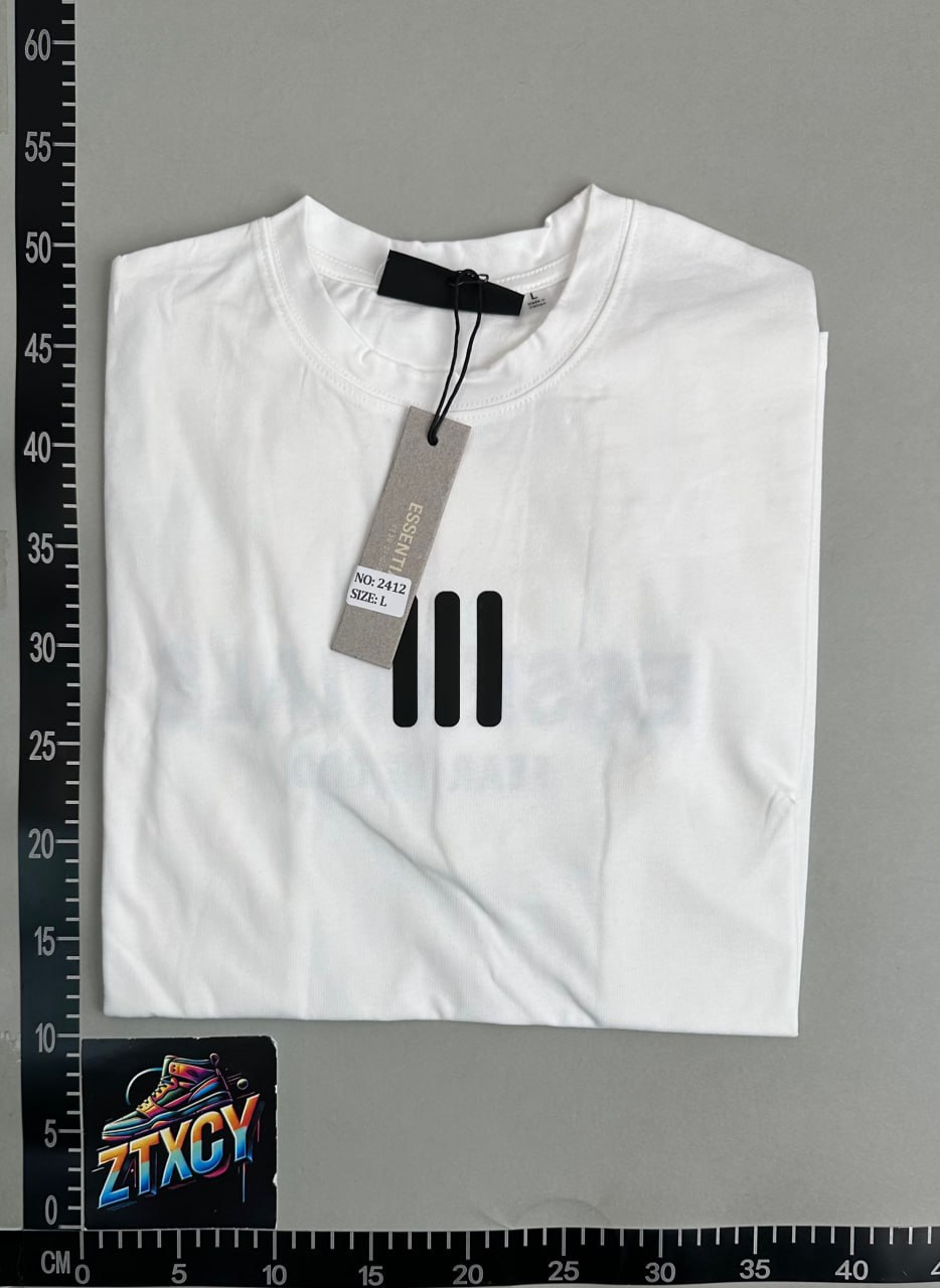 Essentials T-shirt