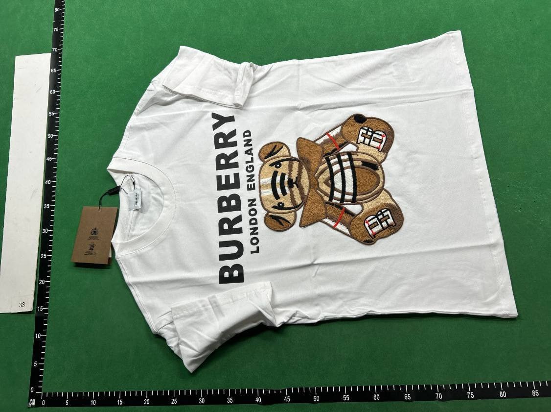 Burberry T-Shirt Tee
