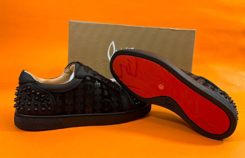 Louis Junior Spikes