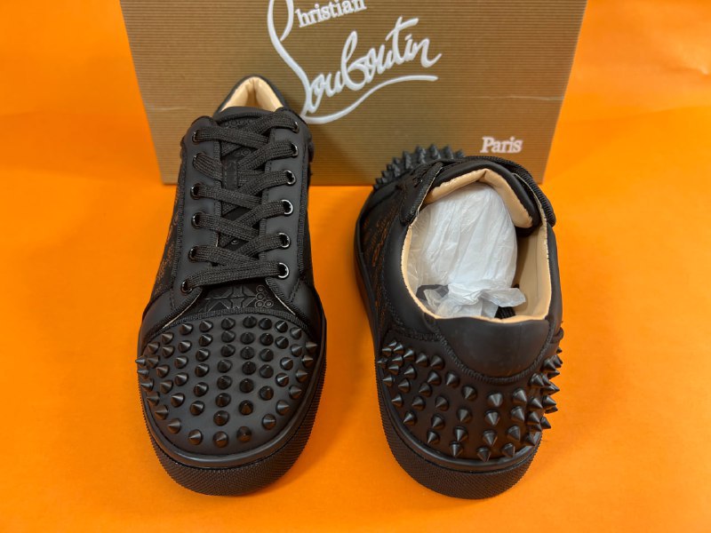 Louis Junior Spikes