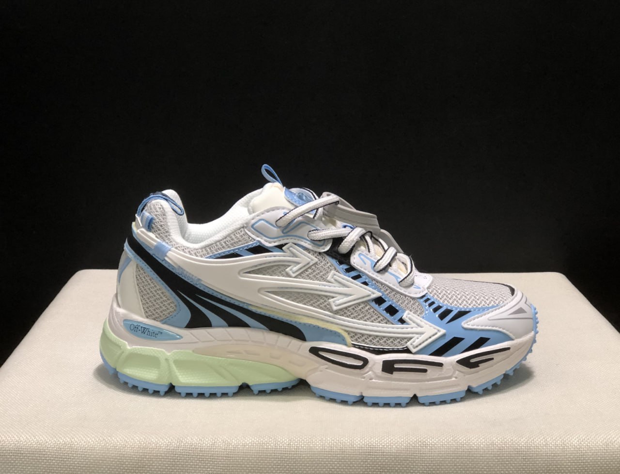 OFF-WHITE Be Right Back