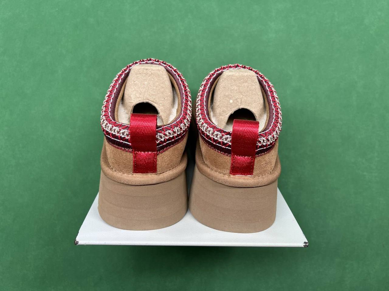  UGG Snow Boots