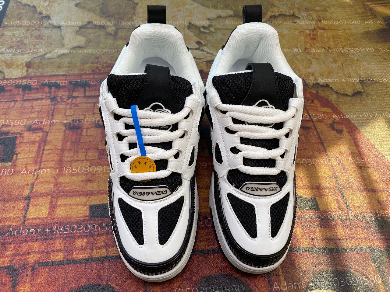 LOUIS VUITTON SNEAKER