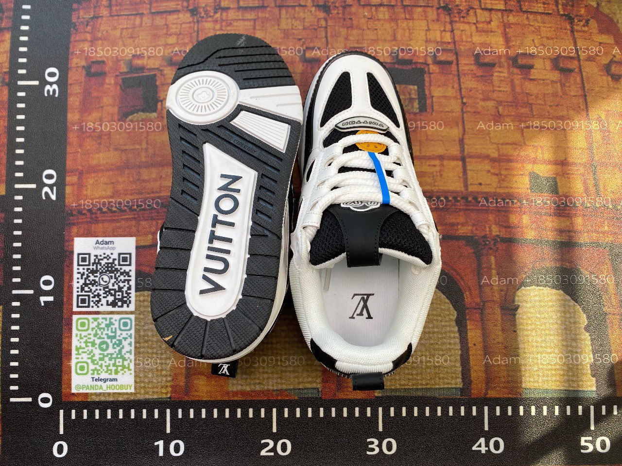 LOUIS VUITTON SNEAKER