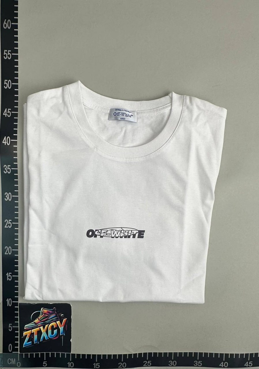 Off-White T-shirt