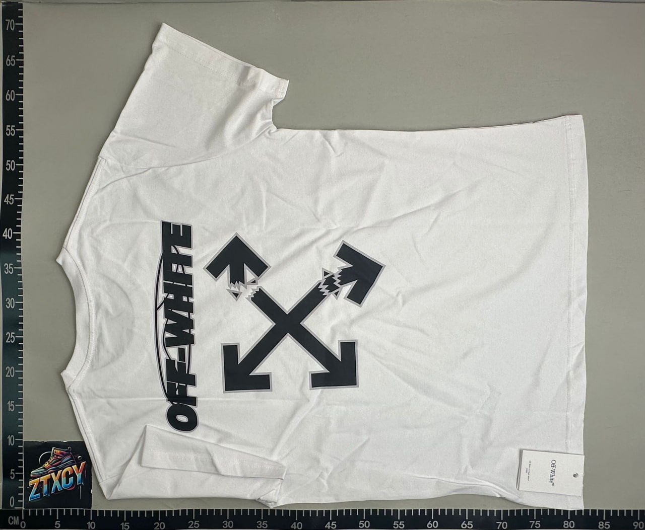 Off-White T-shirt