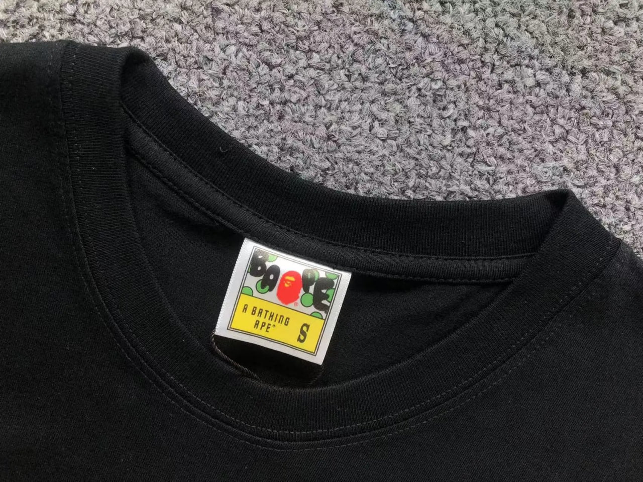 bape  T-shirt
