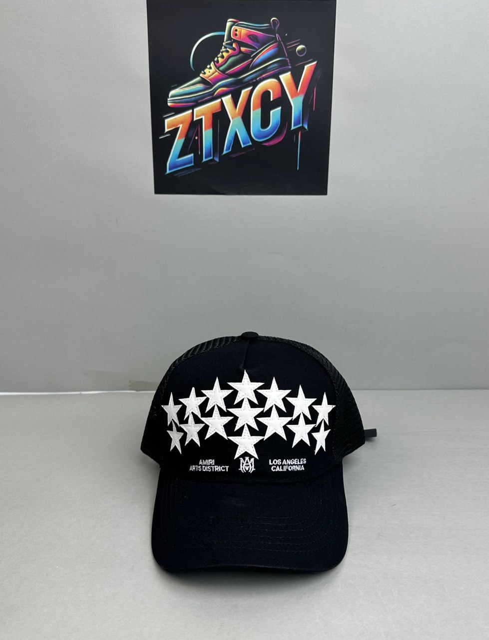 Amiri hat
