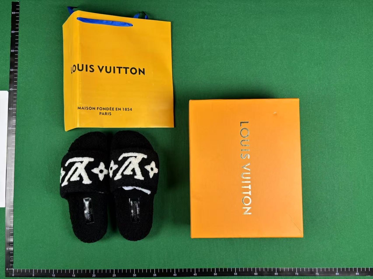 LouisOff White Ruber