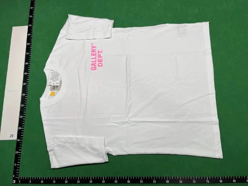 Gallery dept T-shirt  (40 CP)