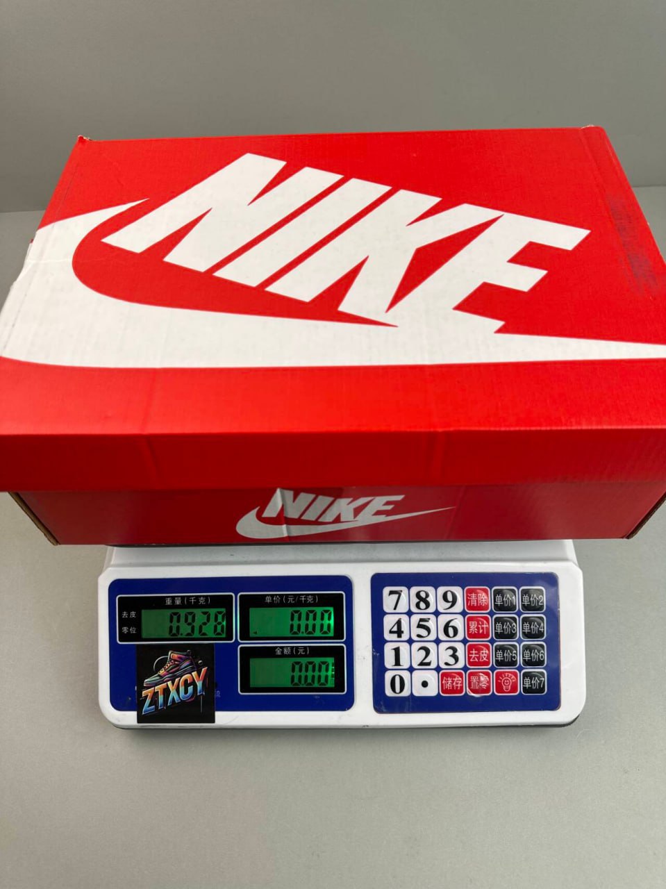 NIke TL