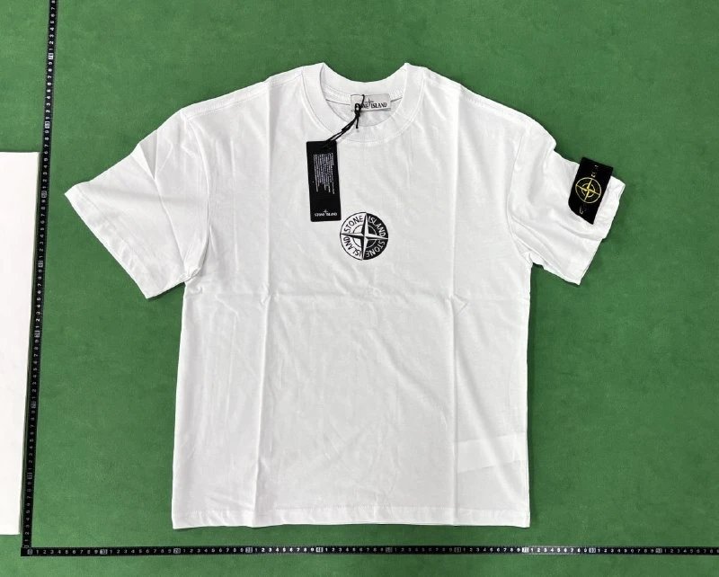  Stone Island T-shirt (10+)