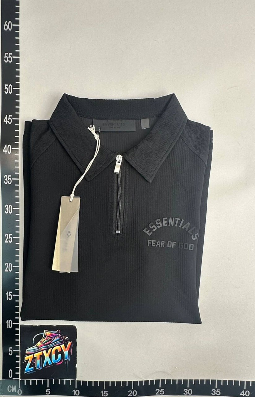 Essentials T-shirt