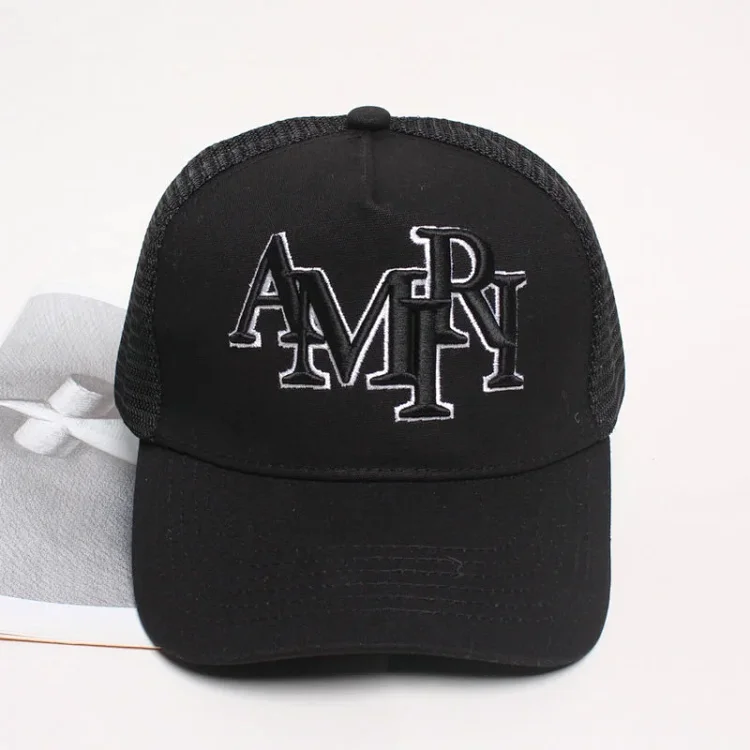 Amiri hat