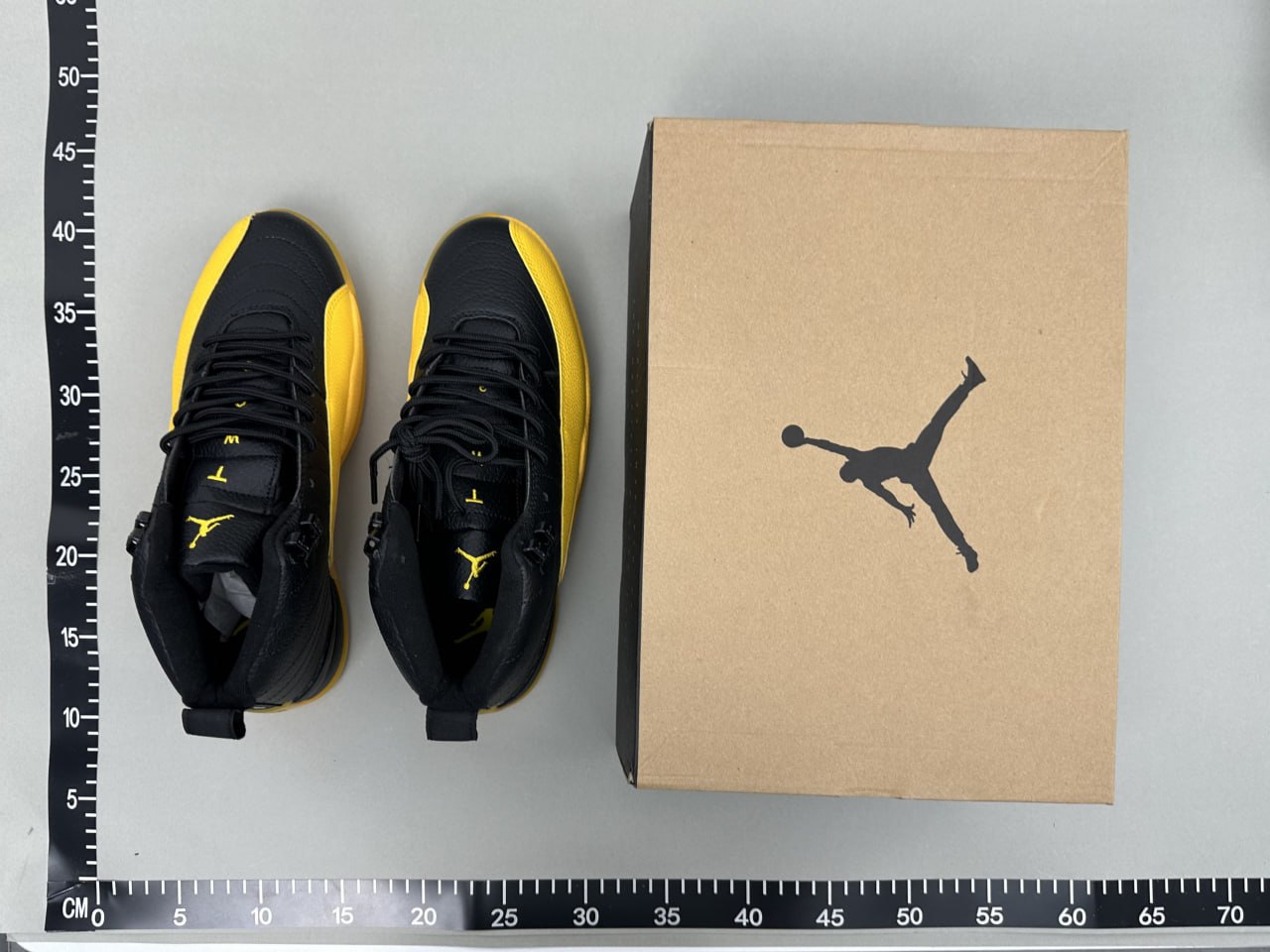 aj12