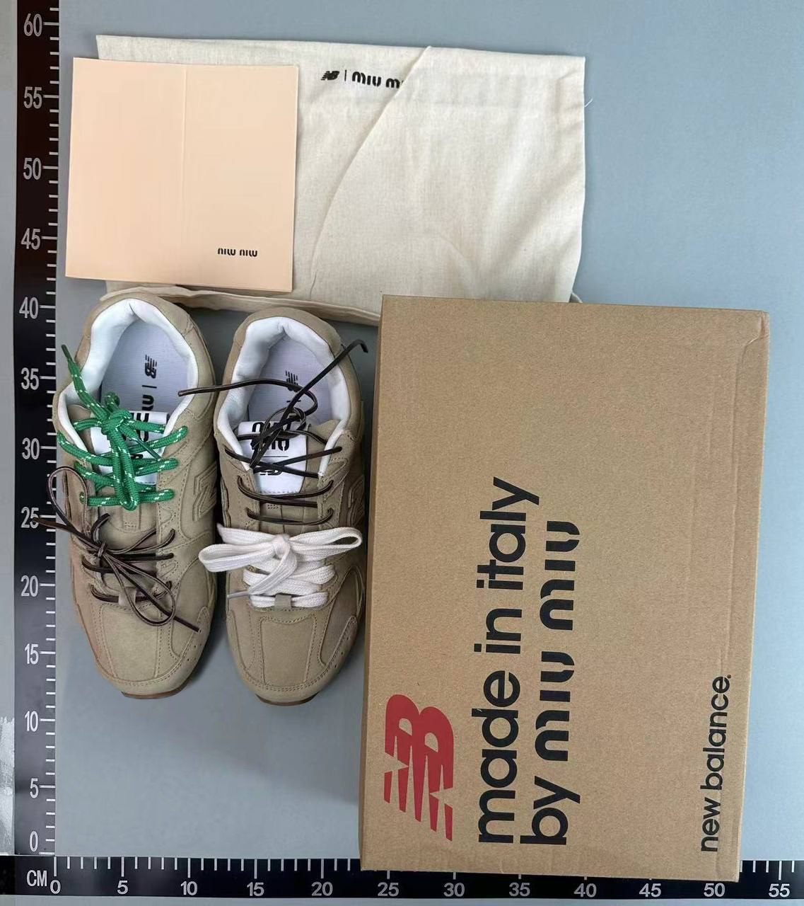 New Balance x MIU MIU 530