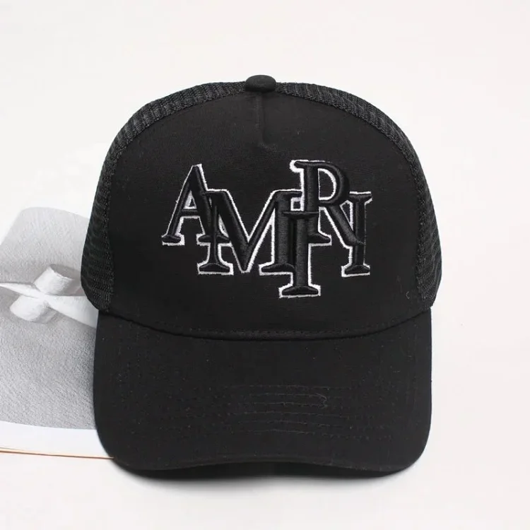 Amiri hat