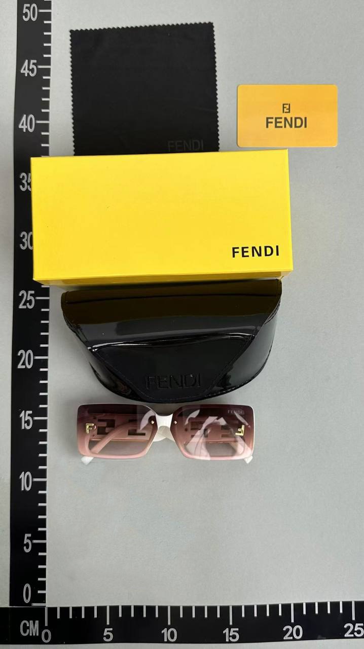  FENDI Sunglasses