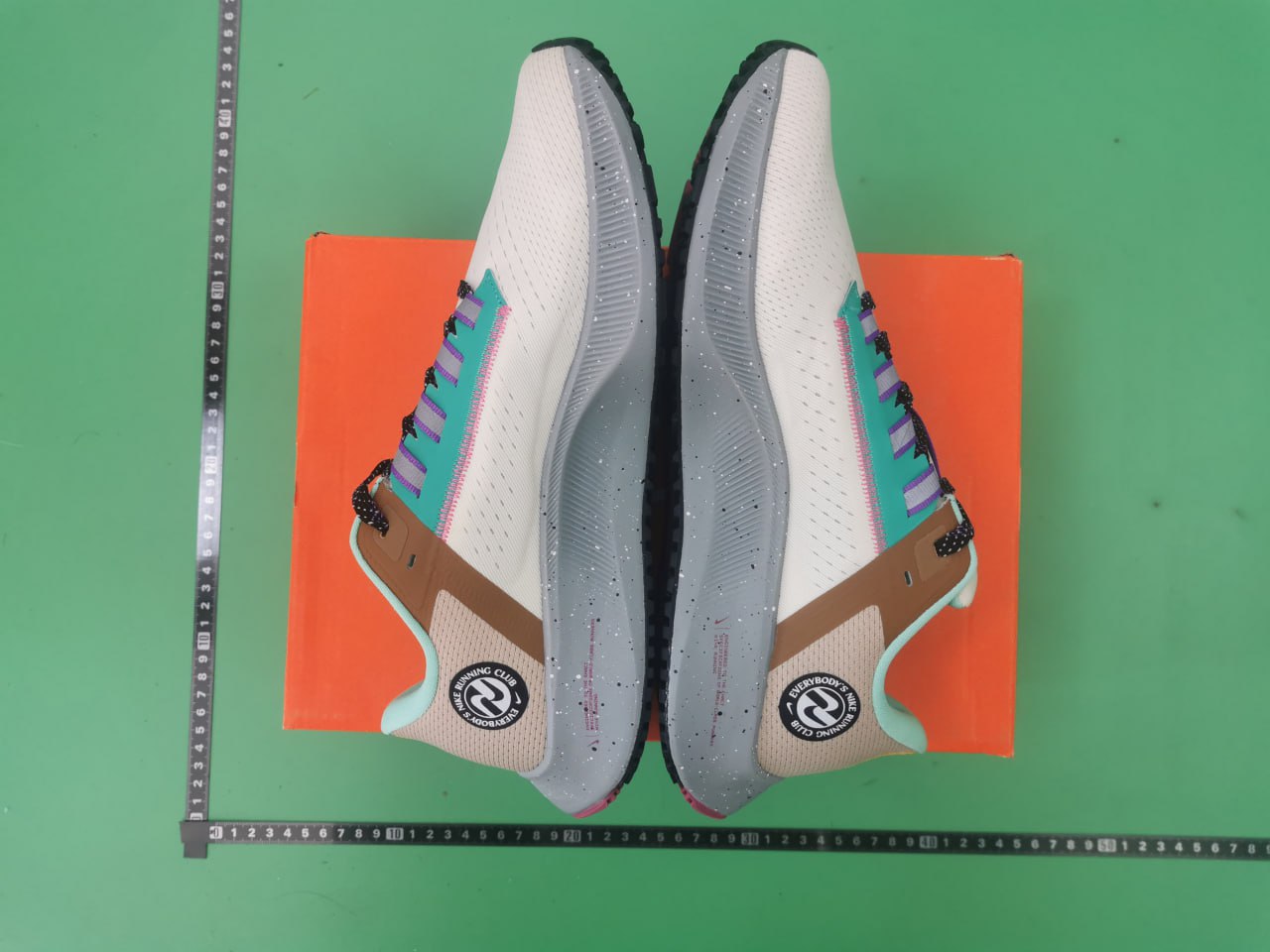  NIKE AIR  Zoom Pegasus 38 Collection