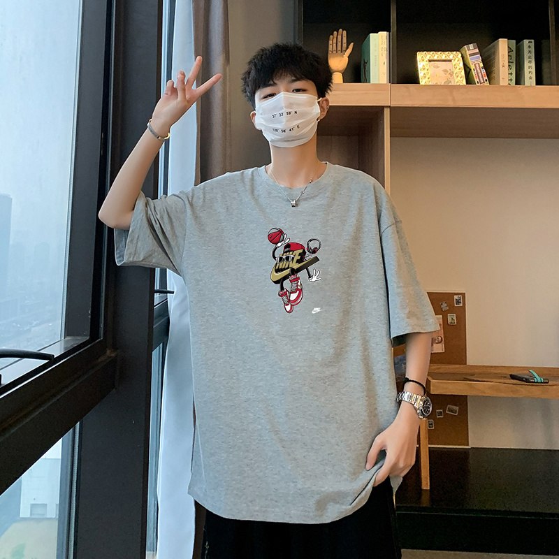 NIKE T-shirt