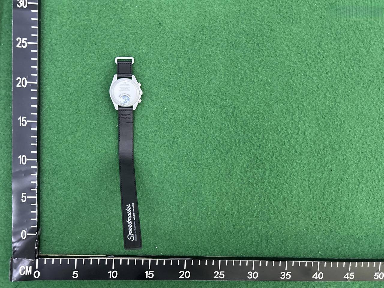 Omega x swatch moonswatch 