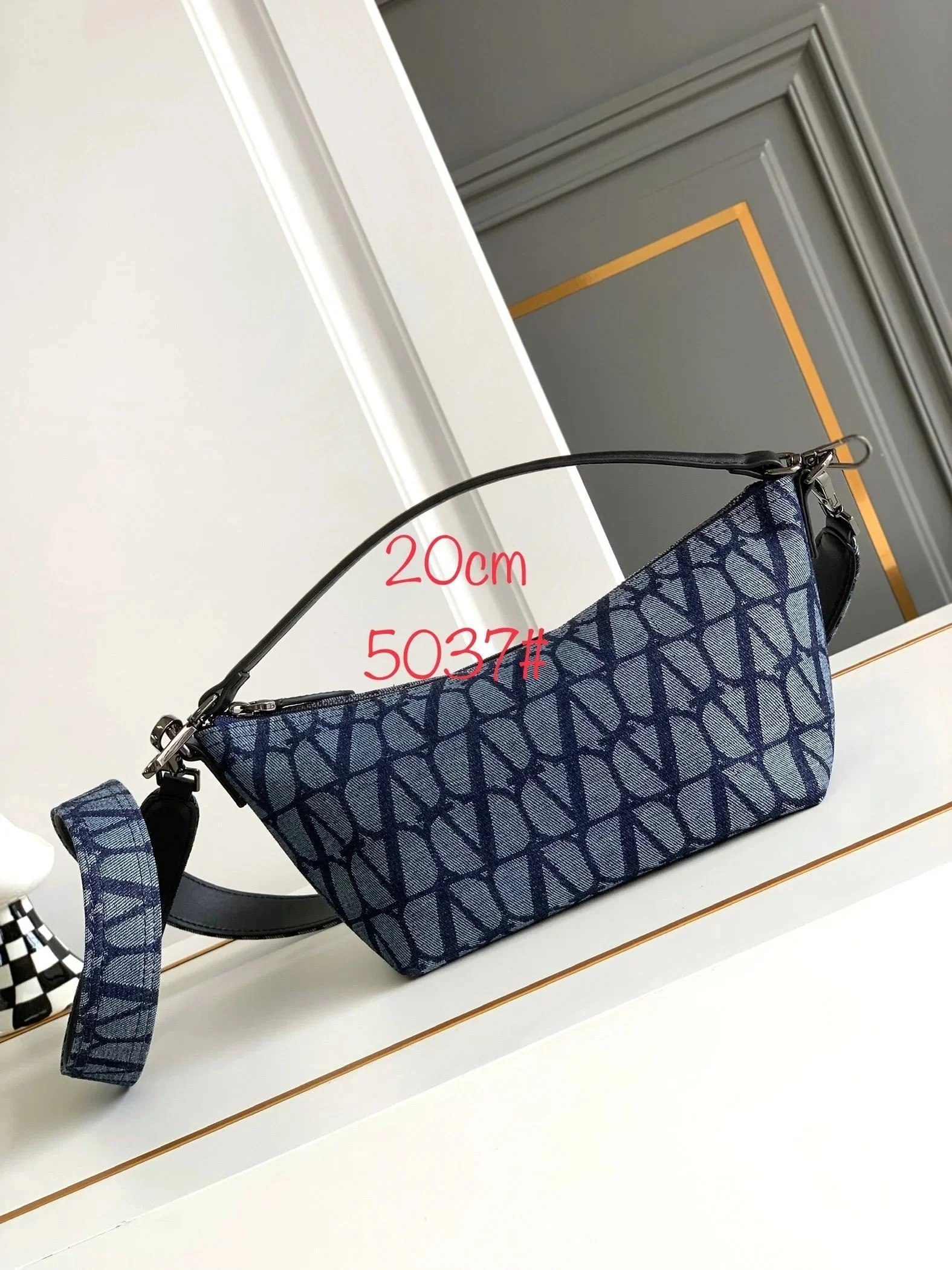 Dior Miu Miu new large capacity top leather messenger bag travel bag