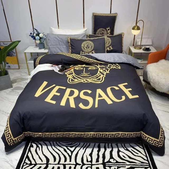 Louis Vuitton LV Dior Gucci Burberry Fendi Chanel Four-piece bed sheet set