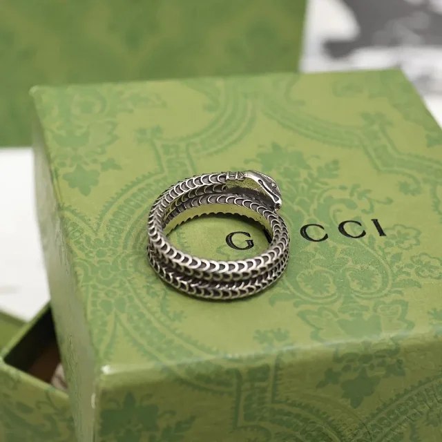 GUCCI Limited edition G live ring with diamonds for women（39 styles)