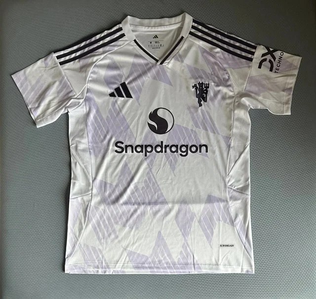  24 25 New Dragon Pattern Real Madrid Football Short Sleeve Training Sportswear（40 styles)