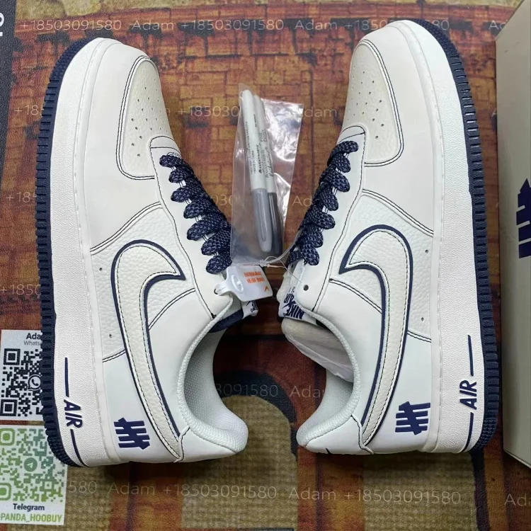 NIKE AIR FORCE 1'07