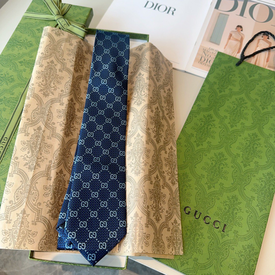 LV Burberry Gucci Prada Dior Tie （40 style