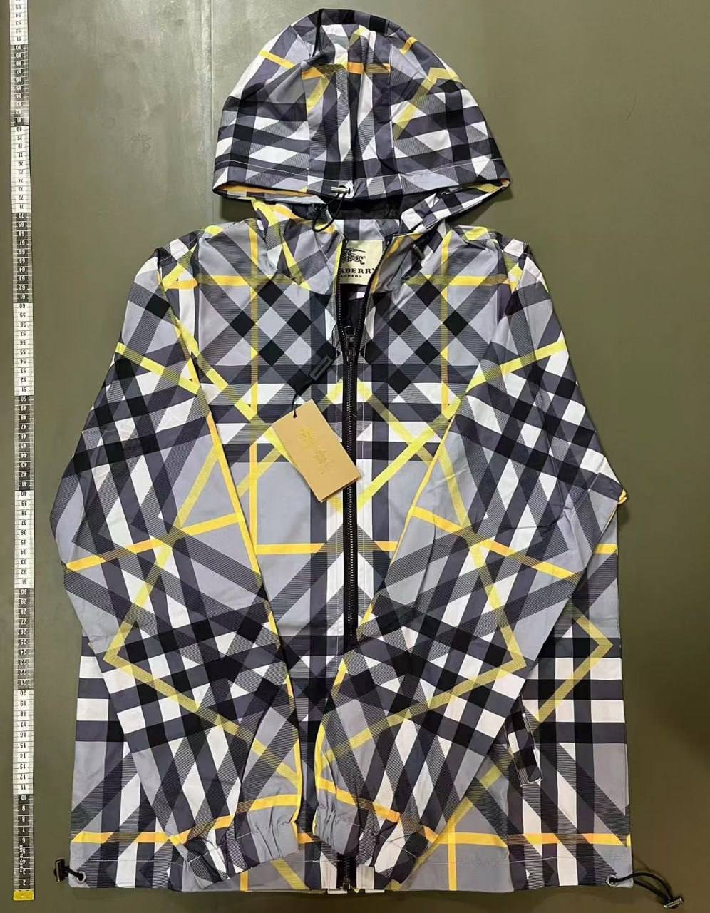 BURBERRY WINDBREAKER（10 styles）   0215