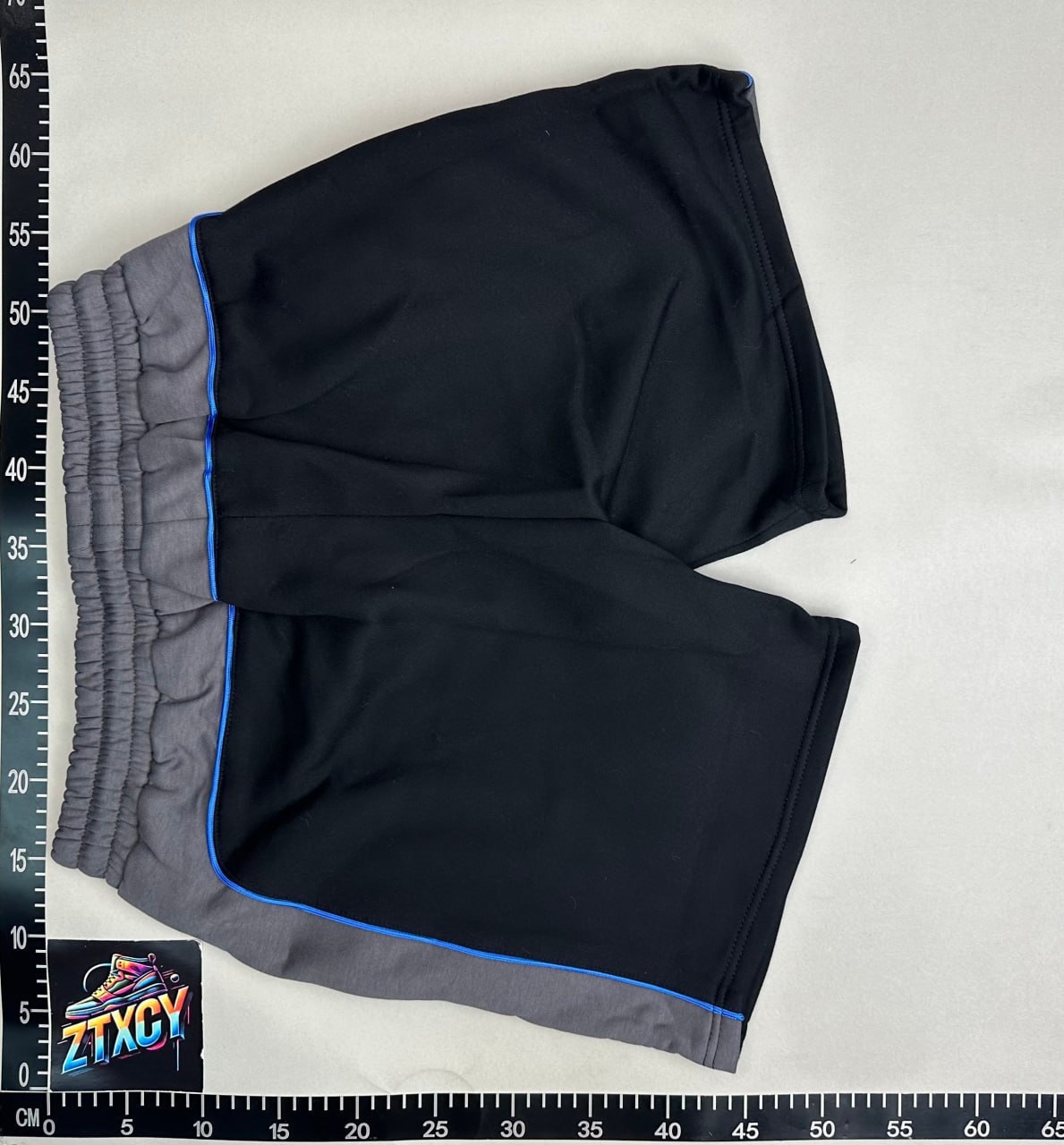 Syna World shorts