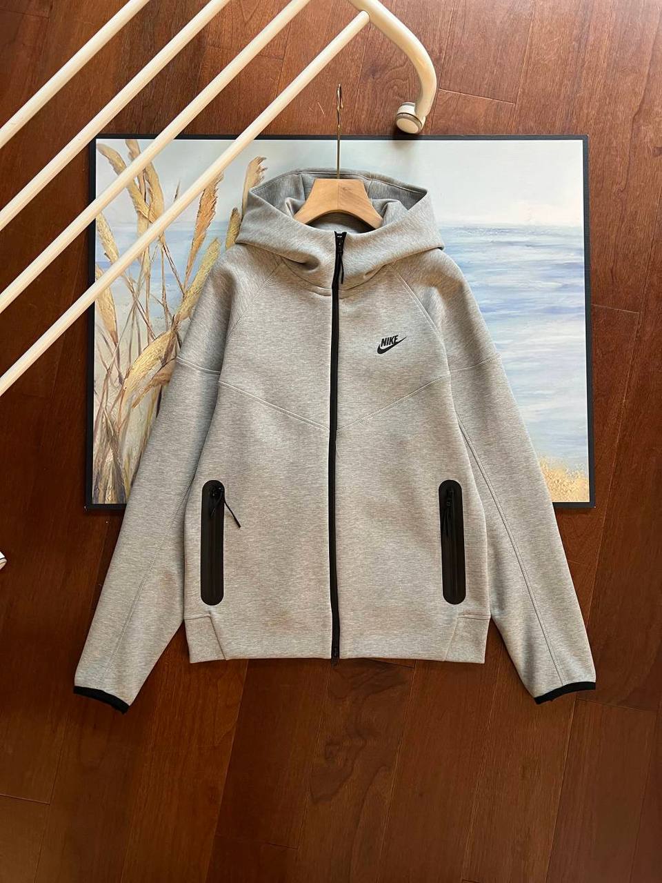 Nike tech
