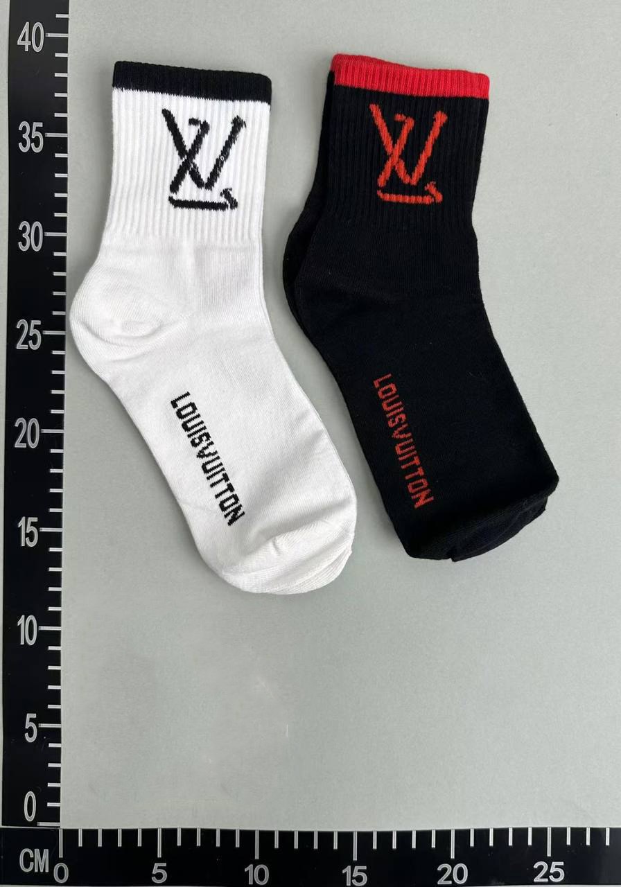 LOUIS VUITTON Socks