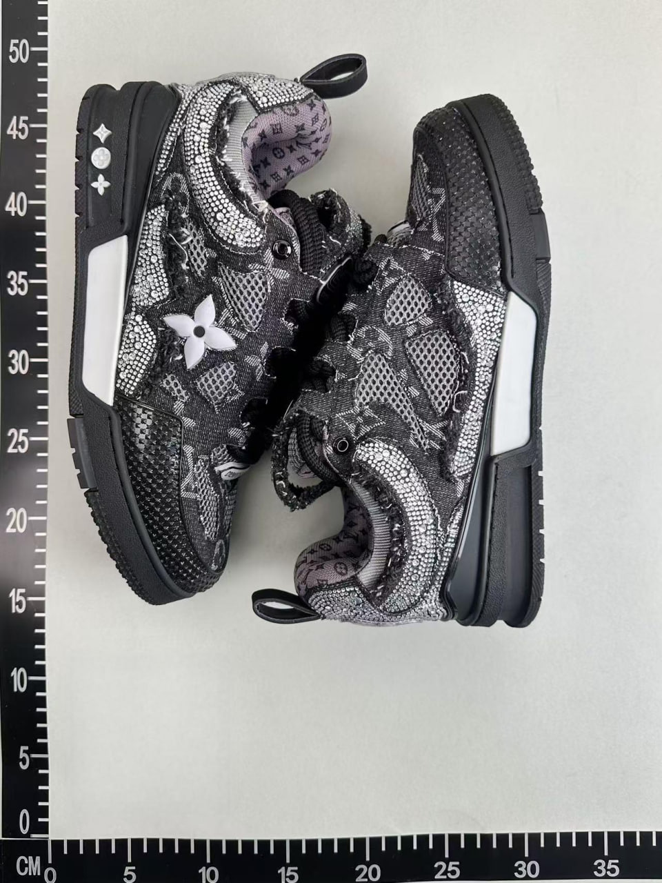 Louis Vuitton Skate Top