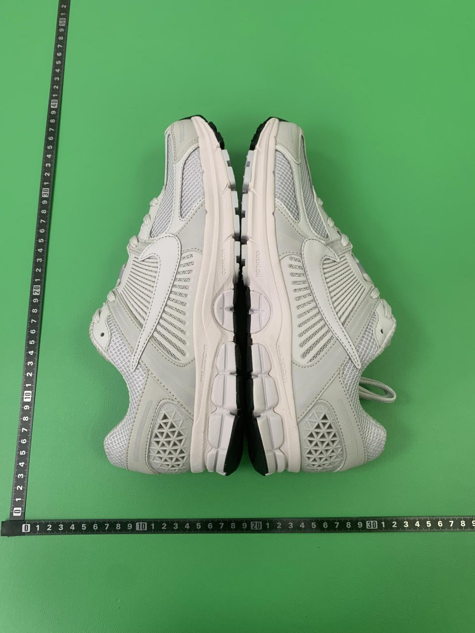 Nike Zoom Vomero 5 Vast Grey shoes